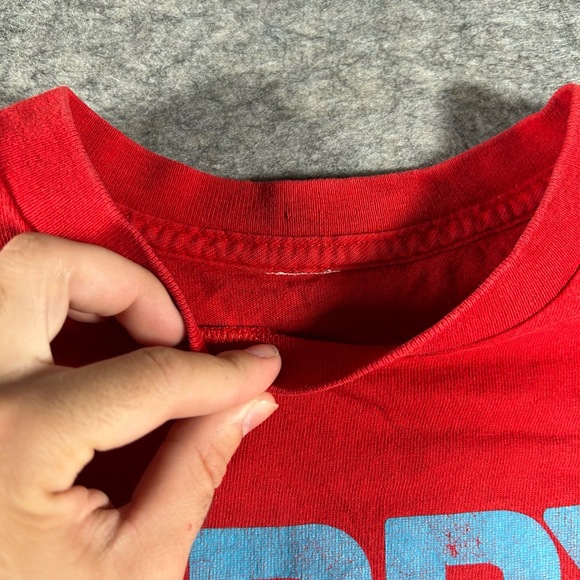 Vintage‎ LMFAO Shirt Mens Large Red Sorry For Party Rockin Dance Electronic Y2K - Picture 4 of 7